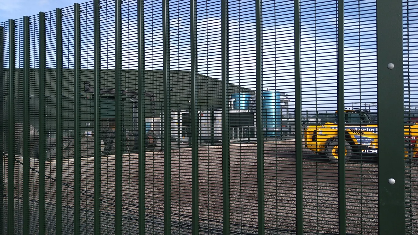 Battery energy storage system under construction — photo: Gordon Brown/geograph.org.uk (CC BY-SA 2.0)